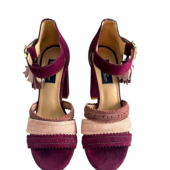 The Office of Angela Scott “Miss Nelli” Heels - Picture 2 of 6